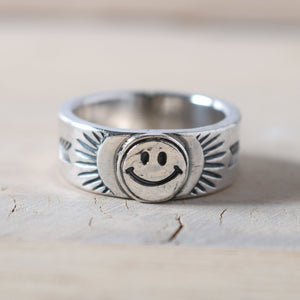 
                  
                    Load image into gallery viewer 【NORTH WORKS】Smile The Sun Ring BR-6006W
                  
                