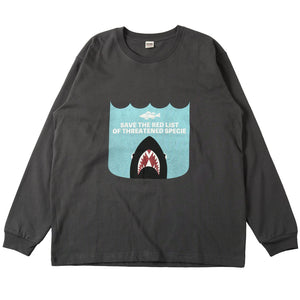 
                  
                    Load image into gallery viewer 16/- HOT-SHOT Print L/S T-shirt 【SAVE THE RED LIST】BR-25422
                  
                