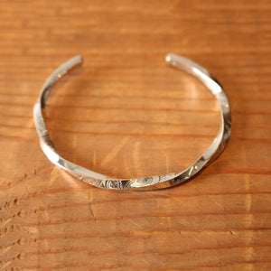 
                  
                    Load image into gallery viewer 【NORTH WORKS】 Paisley Twisted Bangle BR-8393
                  
                