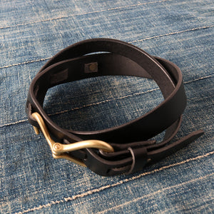 
                  
                    Load image into gallery viewer 【Tochigi leather】Hook Buckle Leather Belt 【Summer Oil Leather】LE-4087
                  
                