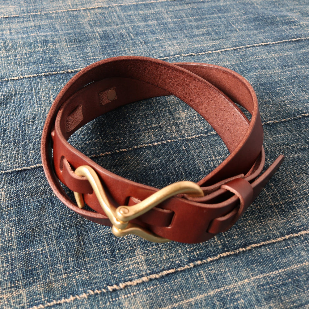 
                  
                    Load image into gallery viewer 【Tochigi leather】Hook Buckle Leather Belt 【Summer Oil Leather】LE-4087
                  
                