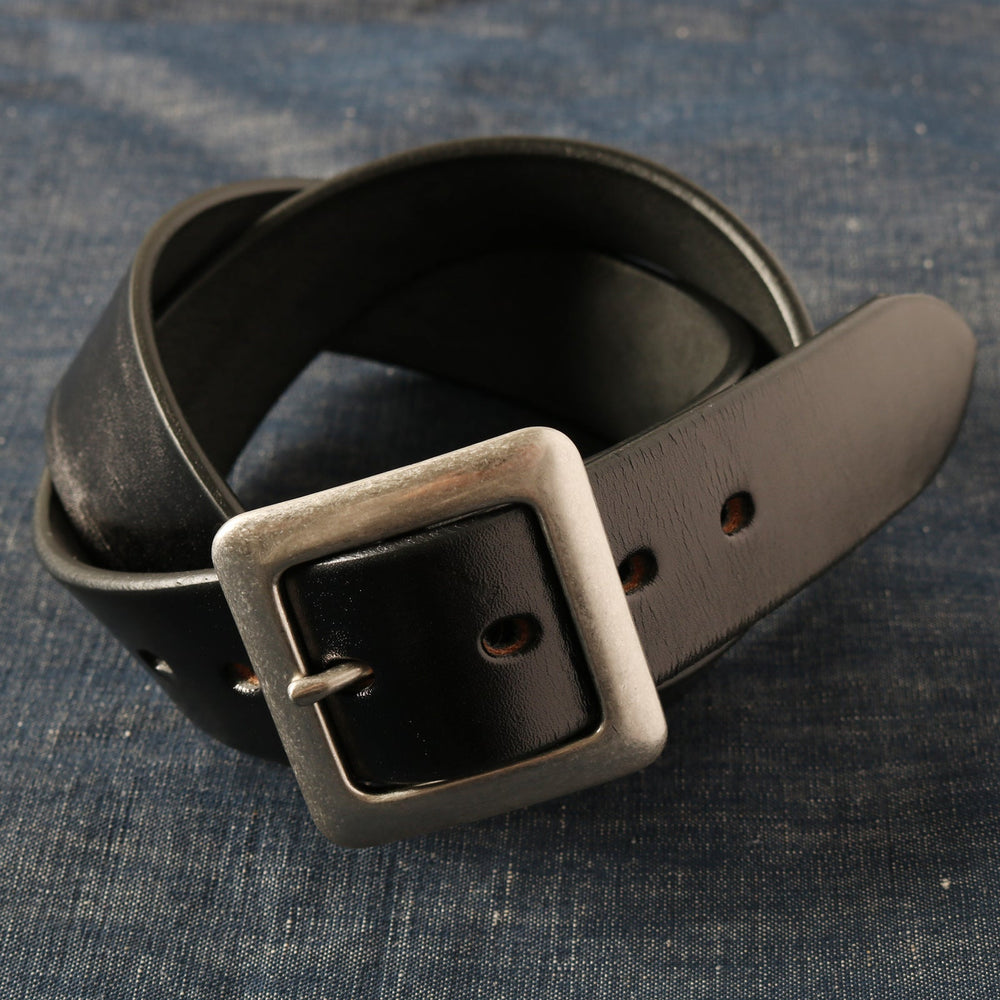 
                  
                    Load image into gallery viewer 【Tochigi leather】&amp;quot;STANDARD&amp;quot; Garrison Buckle 40mm Leather Belt LE-4342
                  
                