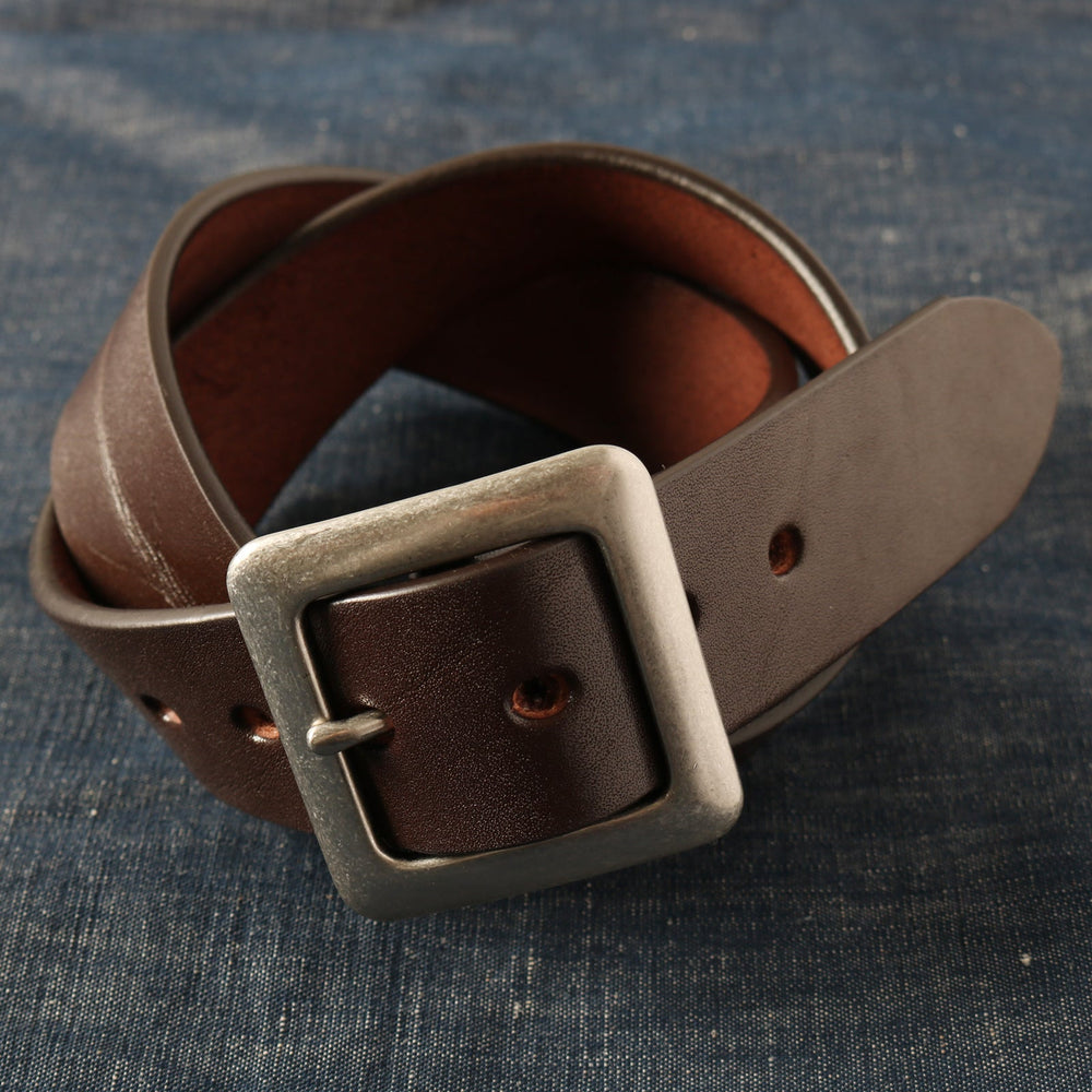 
                  
                    Load image into gallery viewer 【Tochigi leather】&amp;quot;STANDARD&amp;quot; Garrison Buckle 40mm Leather Belt LE-4342
                  
                